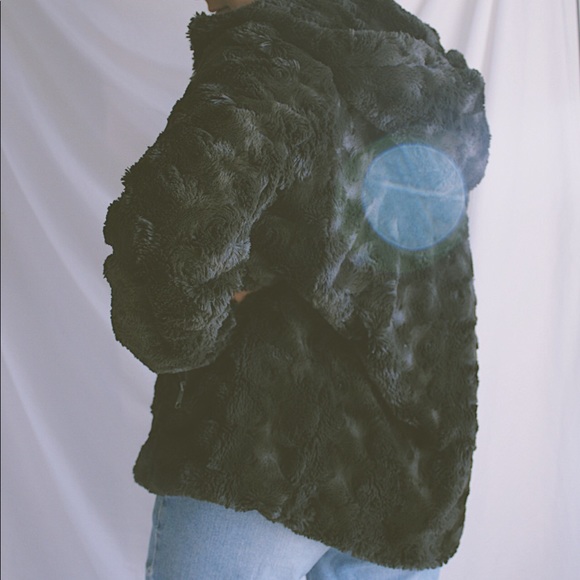 Green Fuzzy Coat - Picture 5 of 5